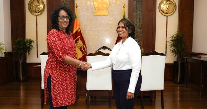 Sri Lankan innovator honoured with global award meets PM