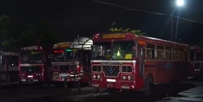 Combined timetable : SLTB strike underway