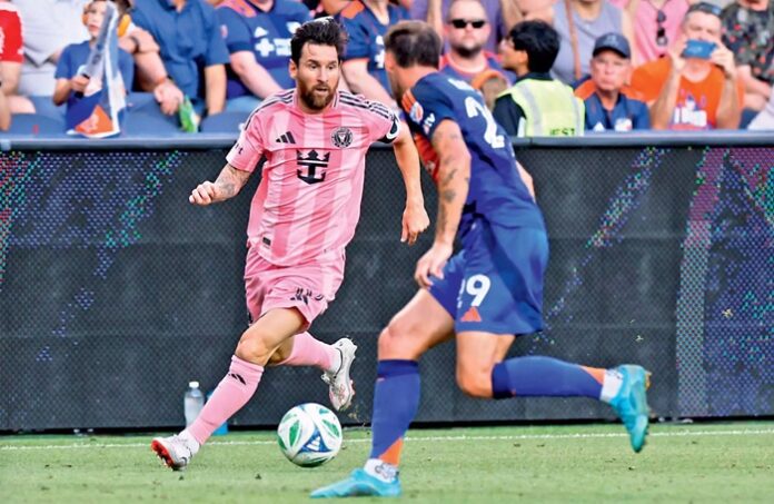 Messi to play cricket alongside Kohli, Dhoni, Sachin in India?